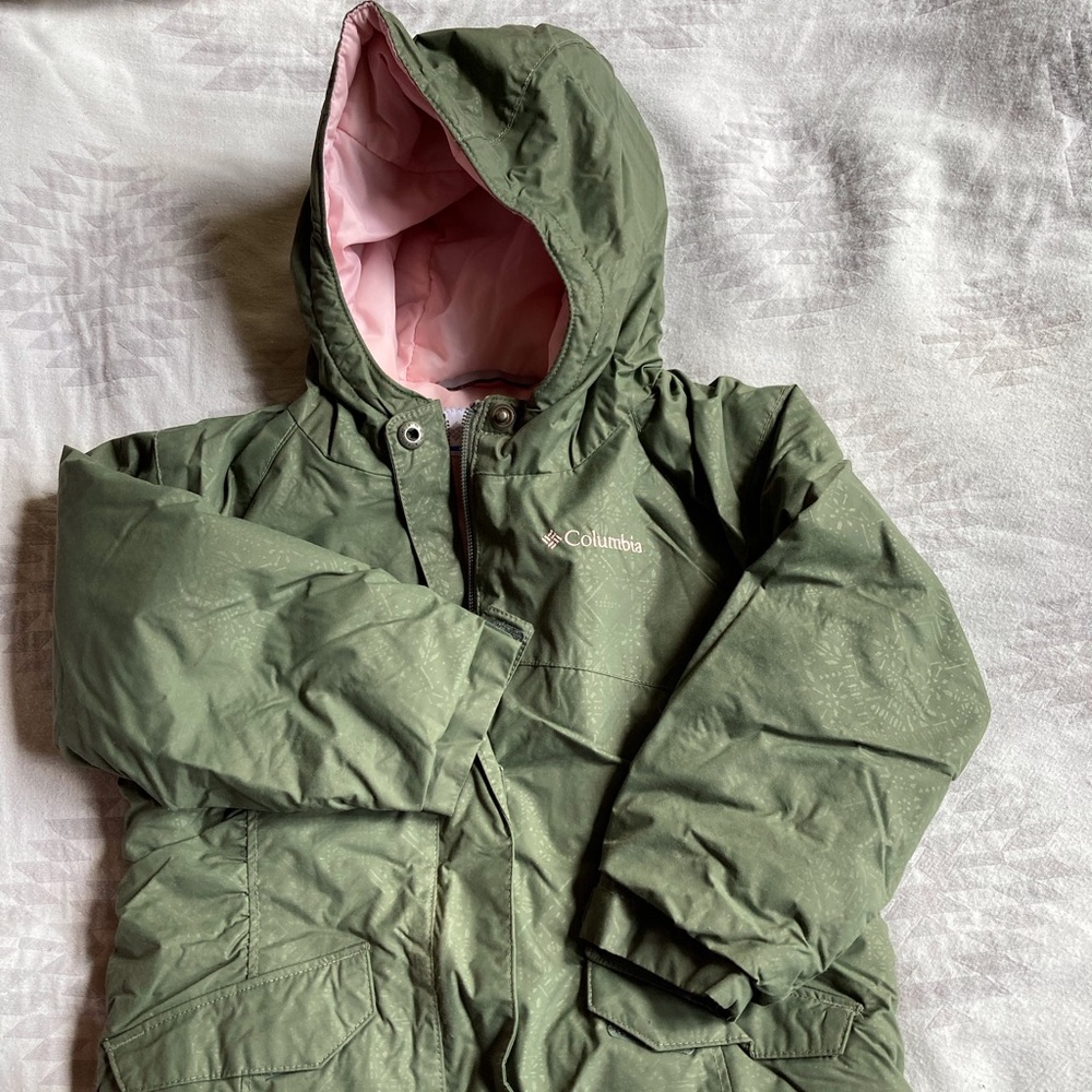 Columbia puffy hood